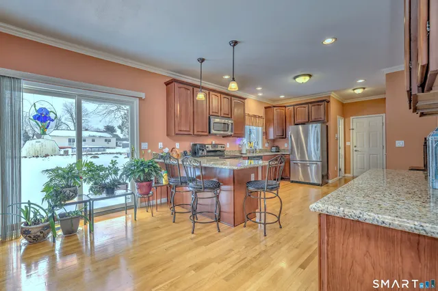 $524,500 | 39 Fawn Meadow Drive, Naugatuck, CT 06770