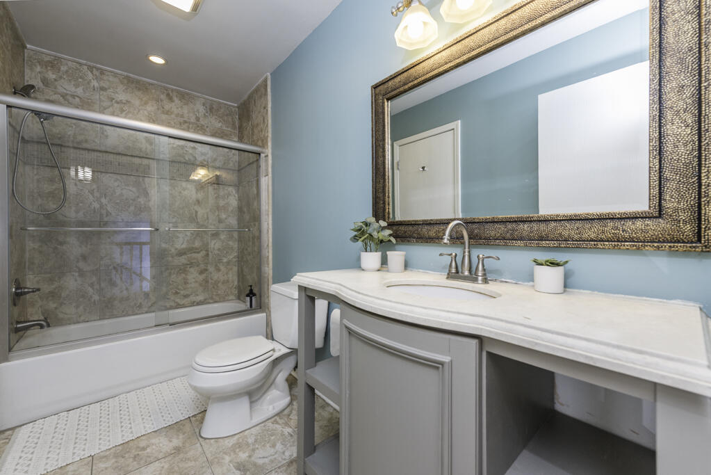 11211 8th Avenue Pleasant Prairie, WI 53158 - Photo 18 of 35 DSC_6651-Edit