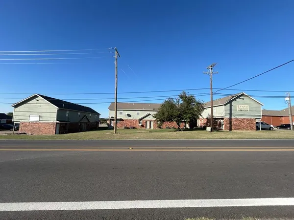 $1,395 | 811 West Walnut Street, Unit A103, Celina, TX 75009