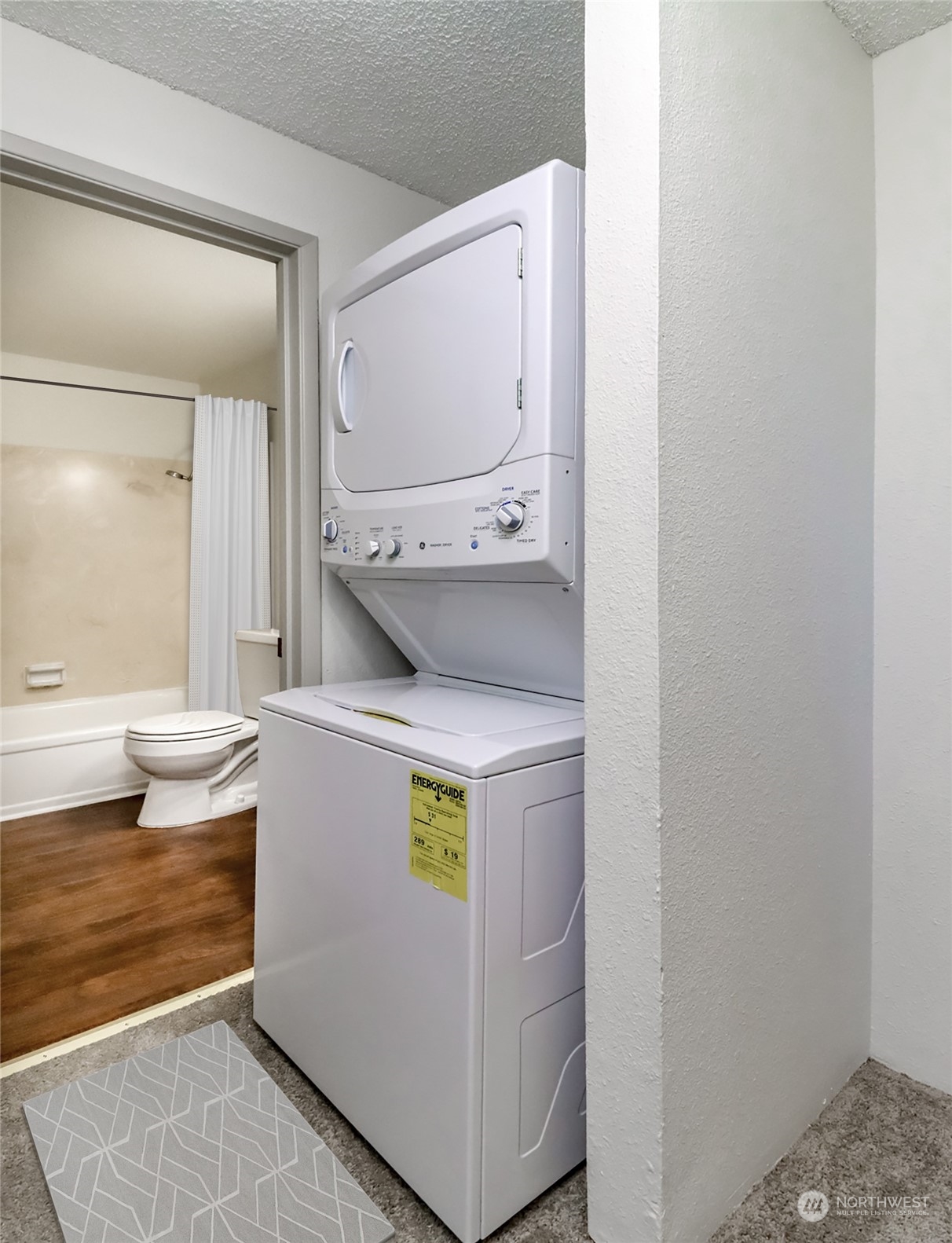 8521 South 259th Street, Unit B15 Kent, WA 98030 - Photo 17 of 26 a view of washer and dryer