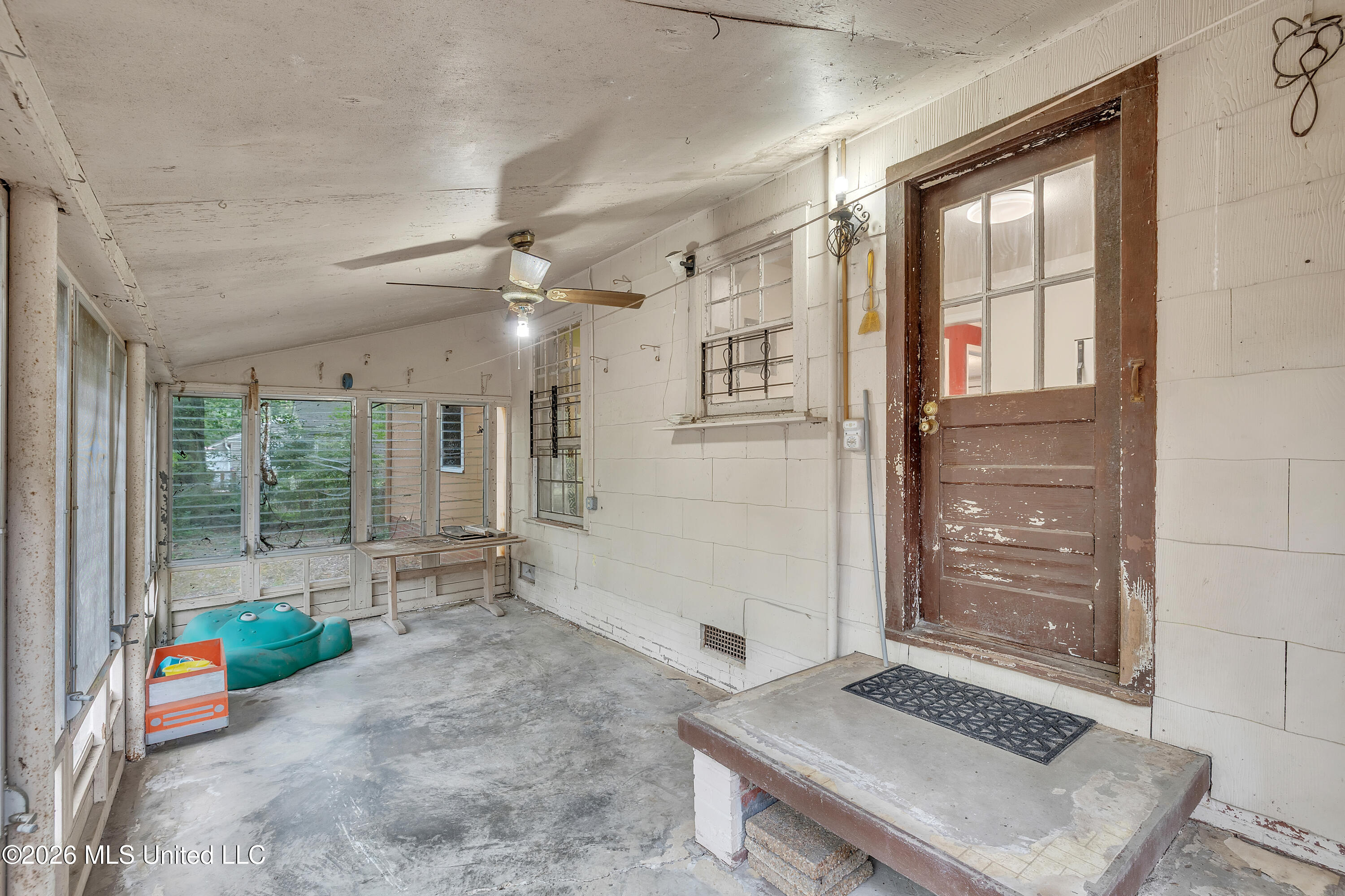 314 Colonial Circle Jackson, MS 39211 - Photo 35 of 43 FI6A4561