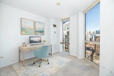 $450,000 | 645 North Kingsbury Street, Unit 2109, Chicago, IL 60654