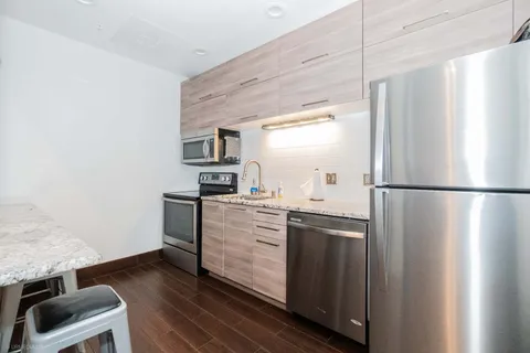 $450,000 | 645 North Kingsbury Street, Unit 2109, Chicago, IL 60654