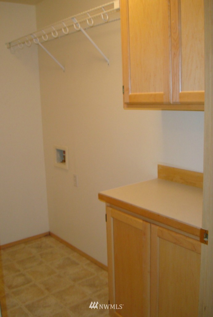 19974 101st Avenue Southeast Renton, WA 98055 - Photo 8 of 15 Gallery Image 8