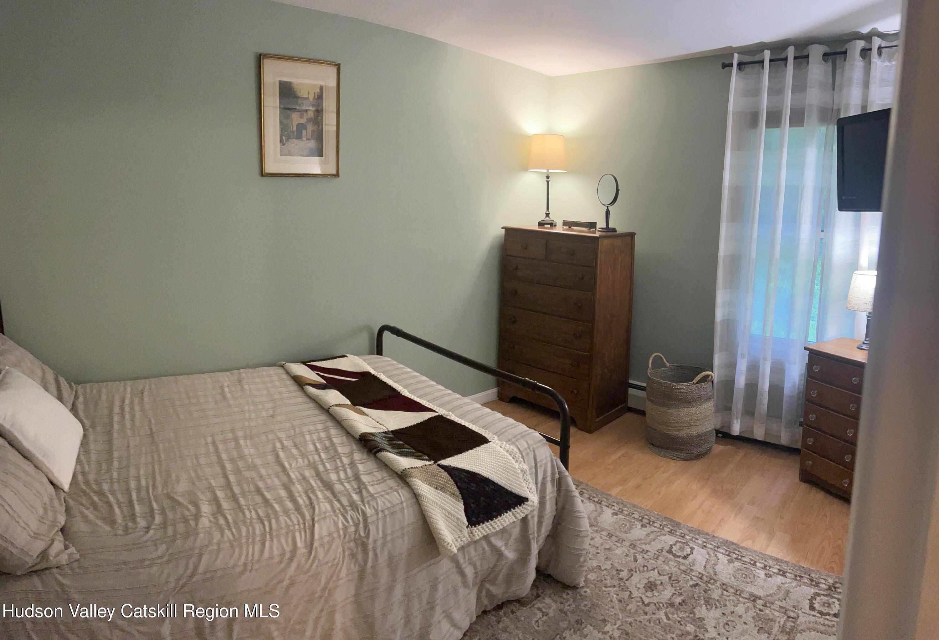 992 Old Post Road New Paltz, NY 12561 - Photo 21 of 37 IMG_2111
