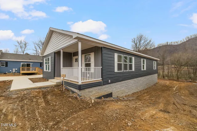 $372,500 | 3257 Avoca Road, Bristol, TN 37620