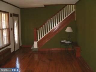 310 Powell Road Springfield, PA 19064 - Photo 3 of 6