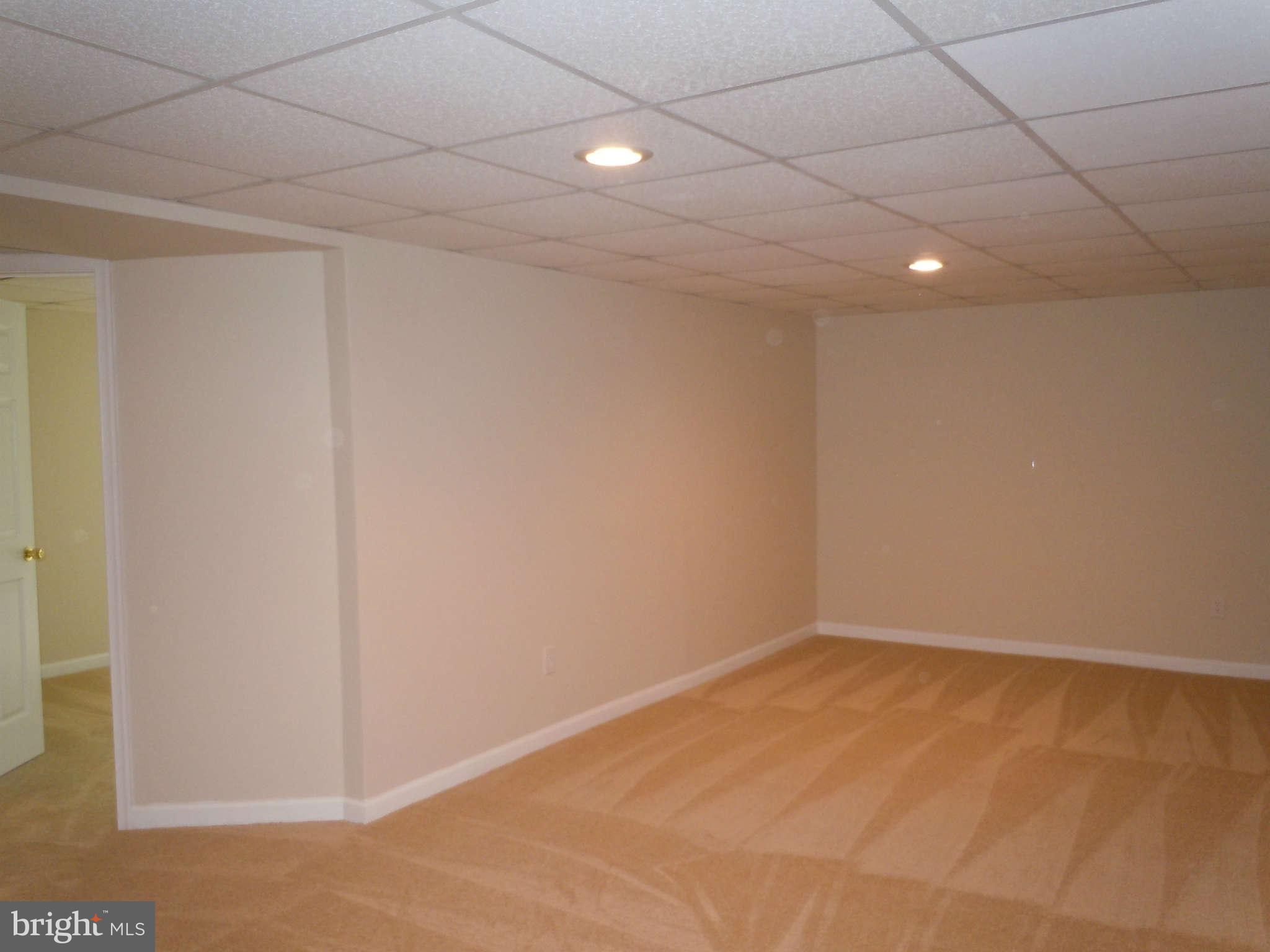 774 Oregon Hollow Road Linden, VA 22642 - Photo 8 of 12 Family Room