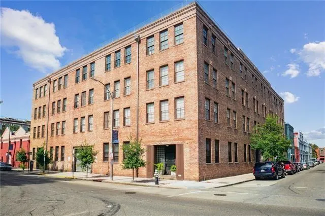 $2,550 | 404 Notre Dame Street, Unit 5, New Orleans, LA 70130