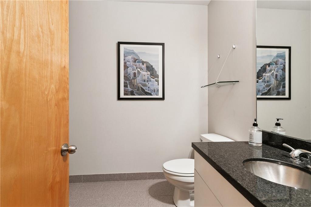 404 Notre Dame Street, Unit 5 New Orleans, LA 70130 - Photo 9 of 14