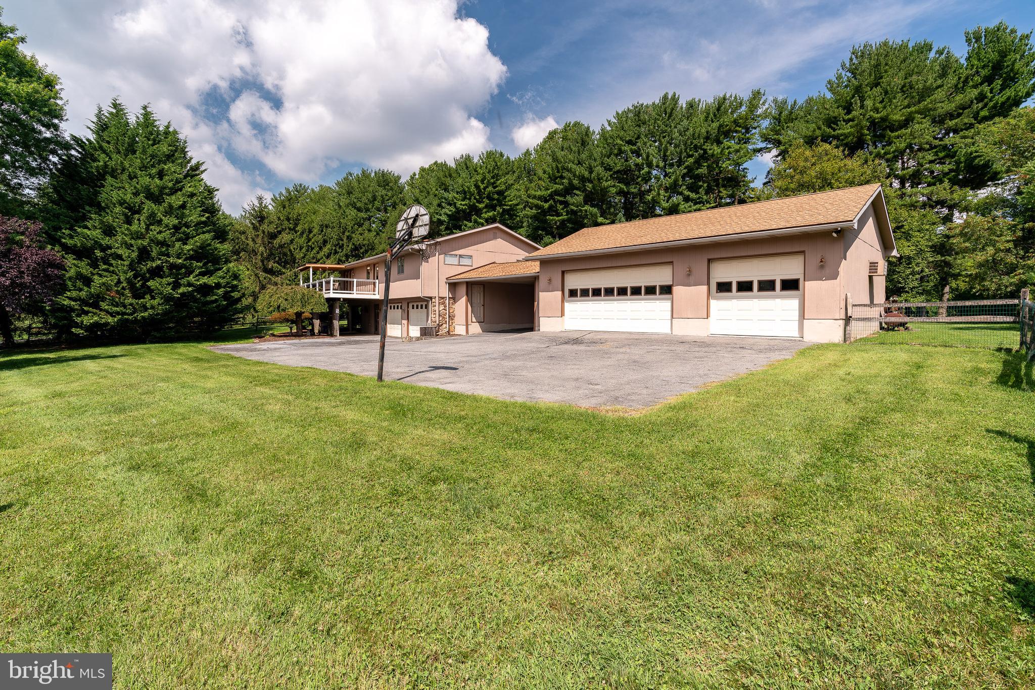 1488 Cedar Top Road Reading, PA 19607 - Photo 6 of 53