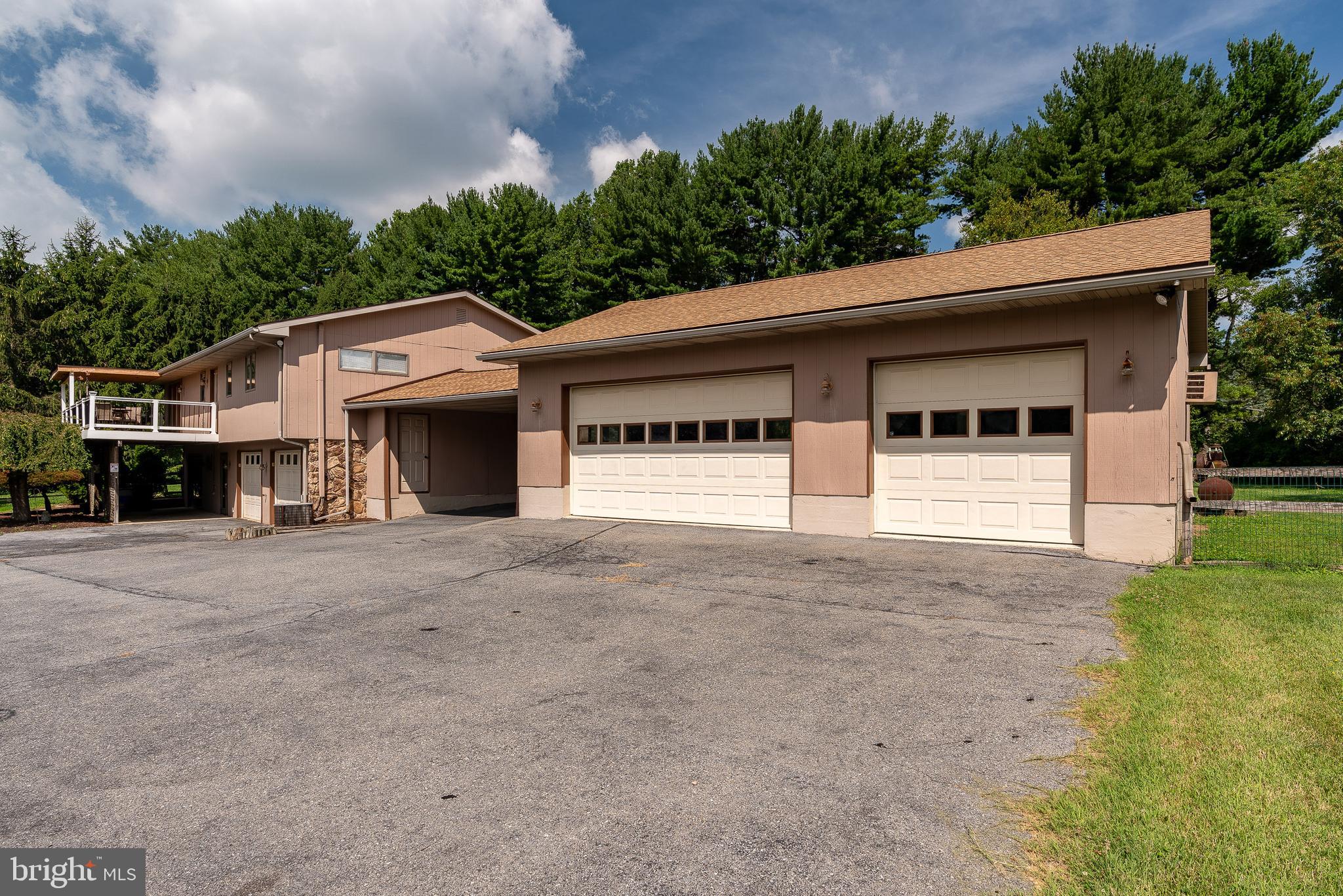 1488 Cedar Top Road Reading, PA 19607 - Photo 7 of 53