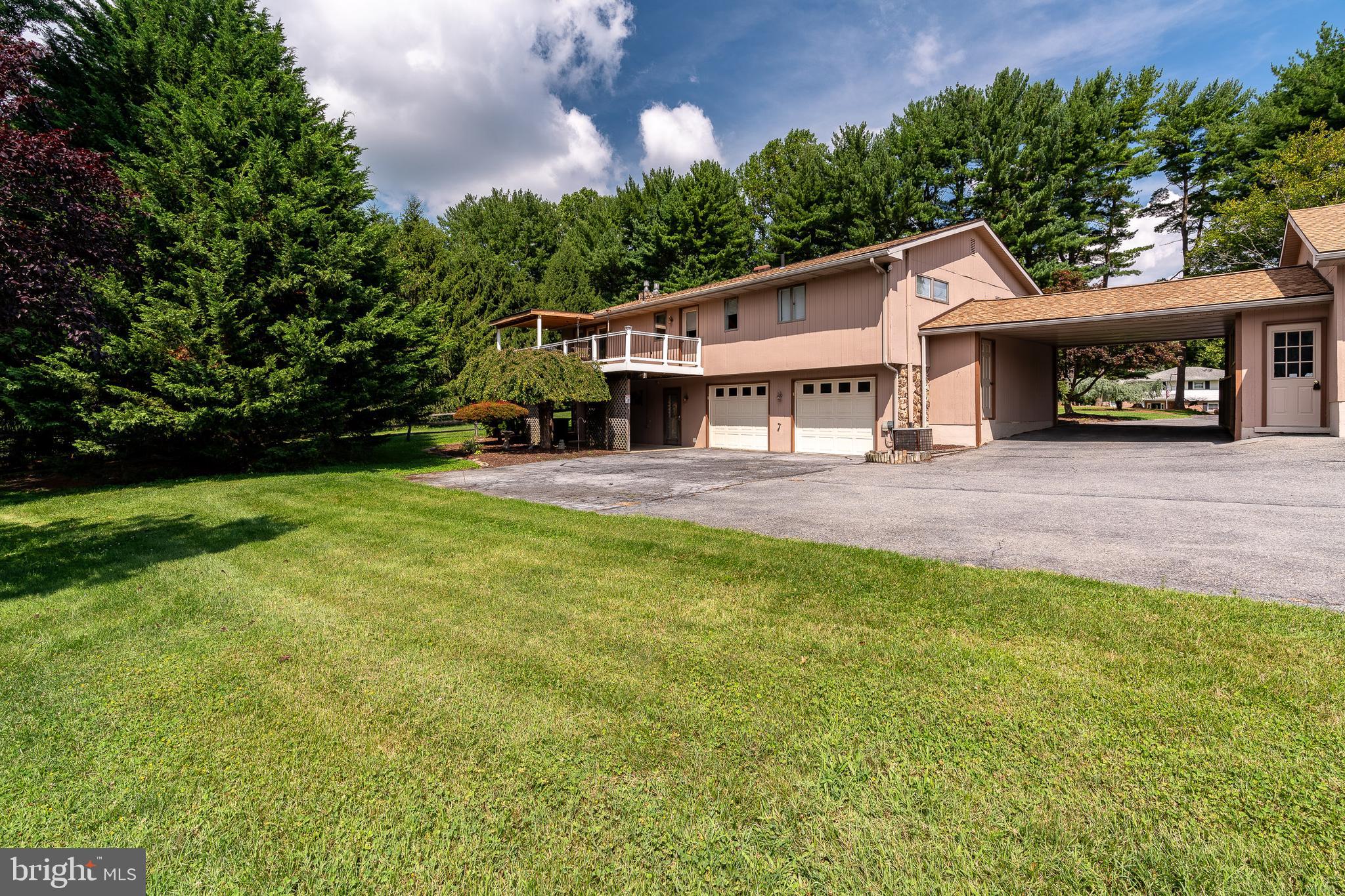 1488 Cedar Top Road Reading, PA 19607 - Photo 8 of 53