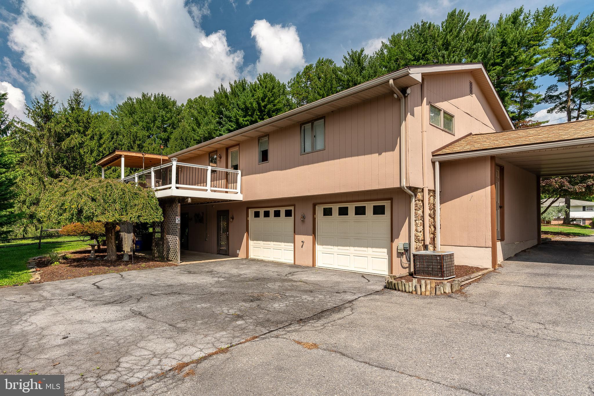 1488 Cedar Top Road Reading, PA 19607 - Photo 9 of 53