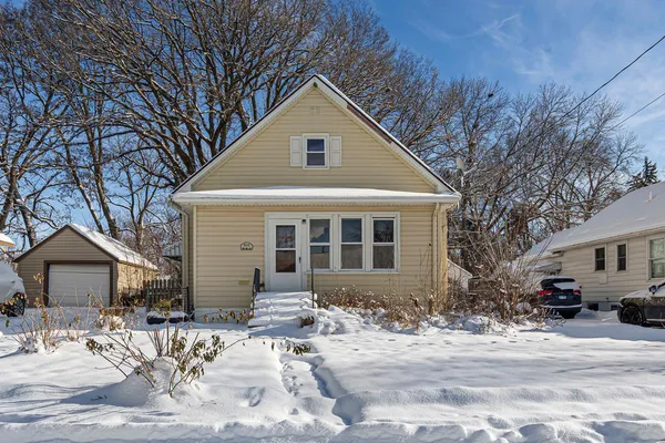 $79,000 | 604 Ulstad Avenue, Albert Lea, MN 56007