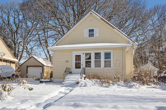 $105,000 | 604 Ulstad Avenue, Albert Lea, MN 56007