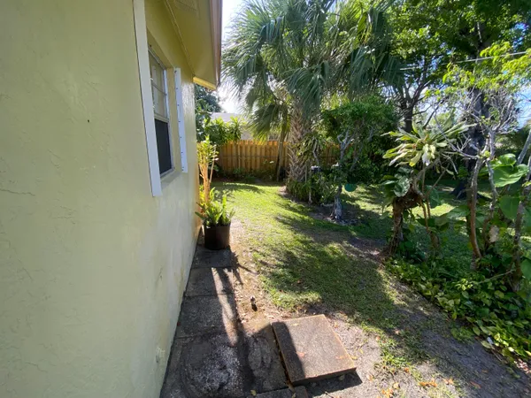 $2,200 | 1104 Northeast 3rd Avenue, Delray Beach, FL 33444