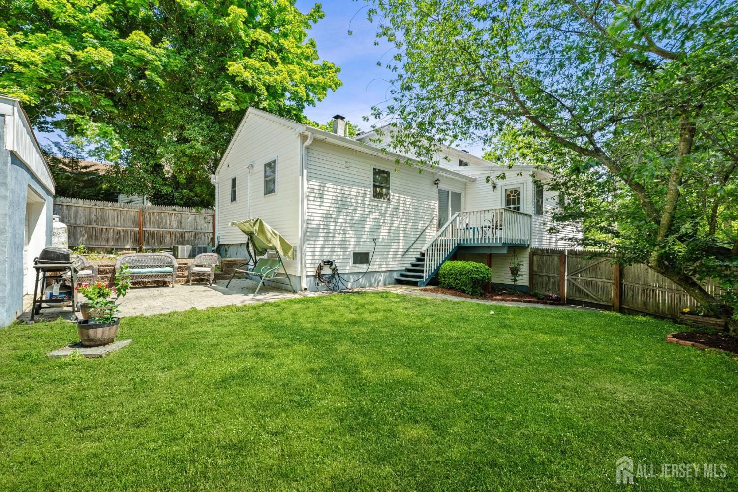 68 Waterworks Road Freehold, NJ 07728 - Photo 6 of 37