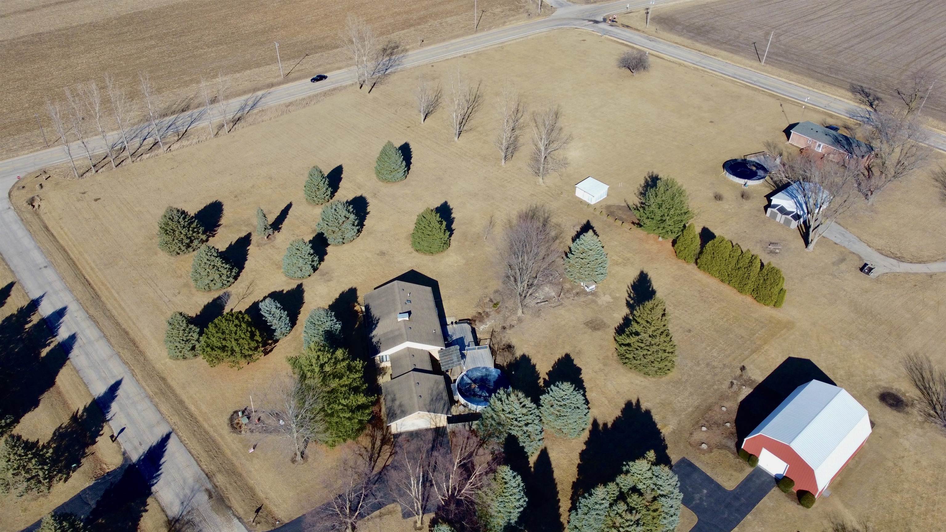 11245 Fox Trail Road Durand, IL 61024 - Photo 54 of 56 an aerial view of a flower pot