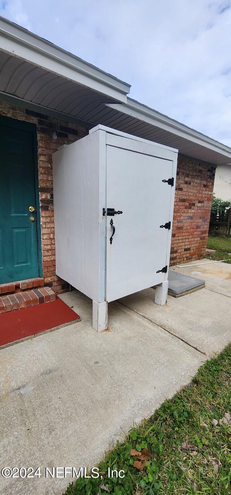 25 Versaggi Drive St. Augustine, FL 32080 - Photo 20 of 23 a view of garage