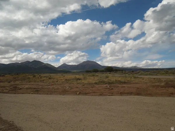 $140,700 | 80 Stone Road South, Unit 5, La Sal, UT 84530