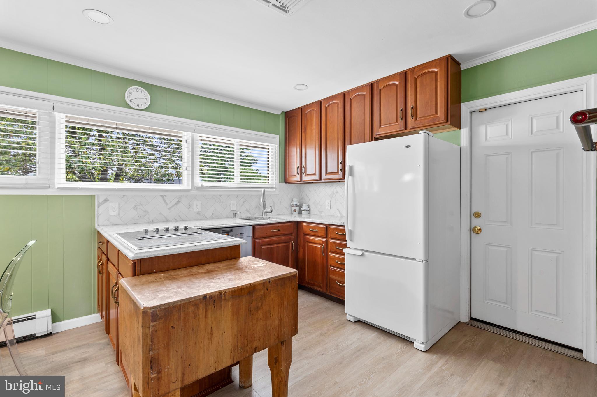78 Red Berry Road Levittown, PA 19056 - Photo 14 of 44