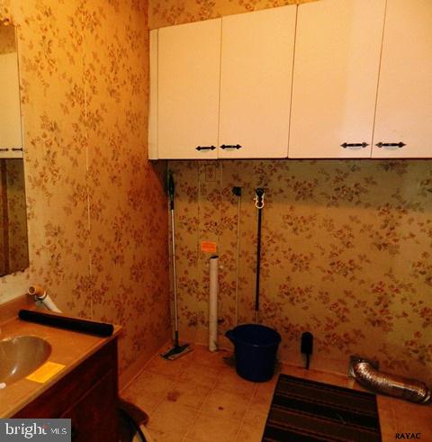 16 South Water Street Spring Grove, PA 17362 - Photo 7 of 14 Gallery Image 7