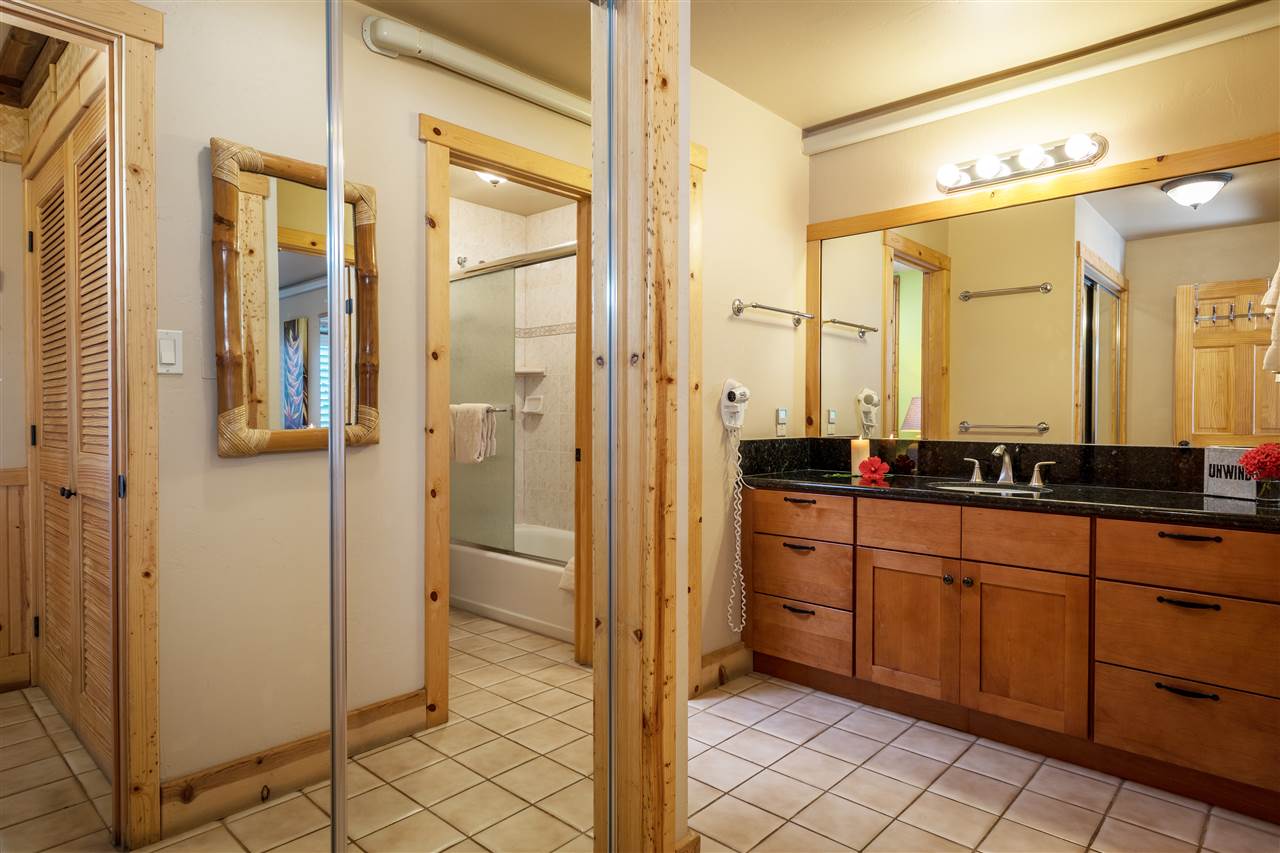 5295 Lower Honoapiilani Road, Unit B32 Lahaina, HI 96761 - Photo 12 of 29 Gallery Image 12