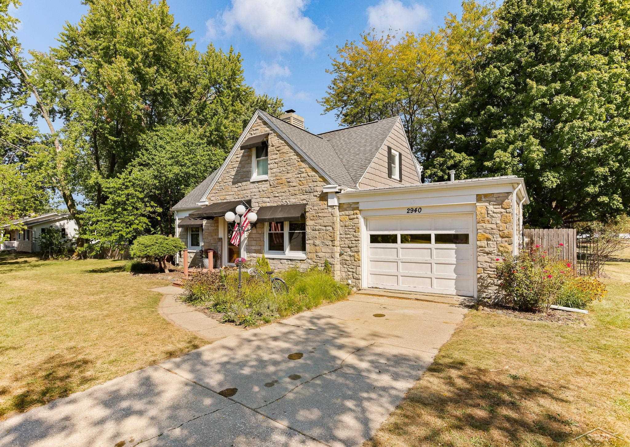 2940 Hemmeter Road Saginaw, MI 48603 - Photo 2 of 51 50155653-c94ce1ff-afd8-4566-8a11-9e7356fd7d36.JPG