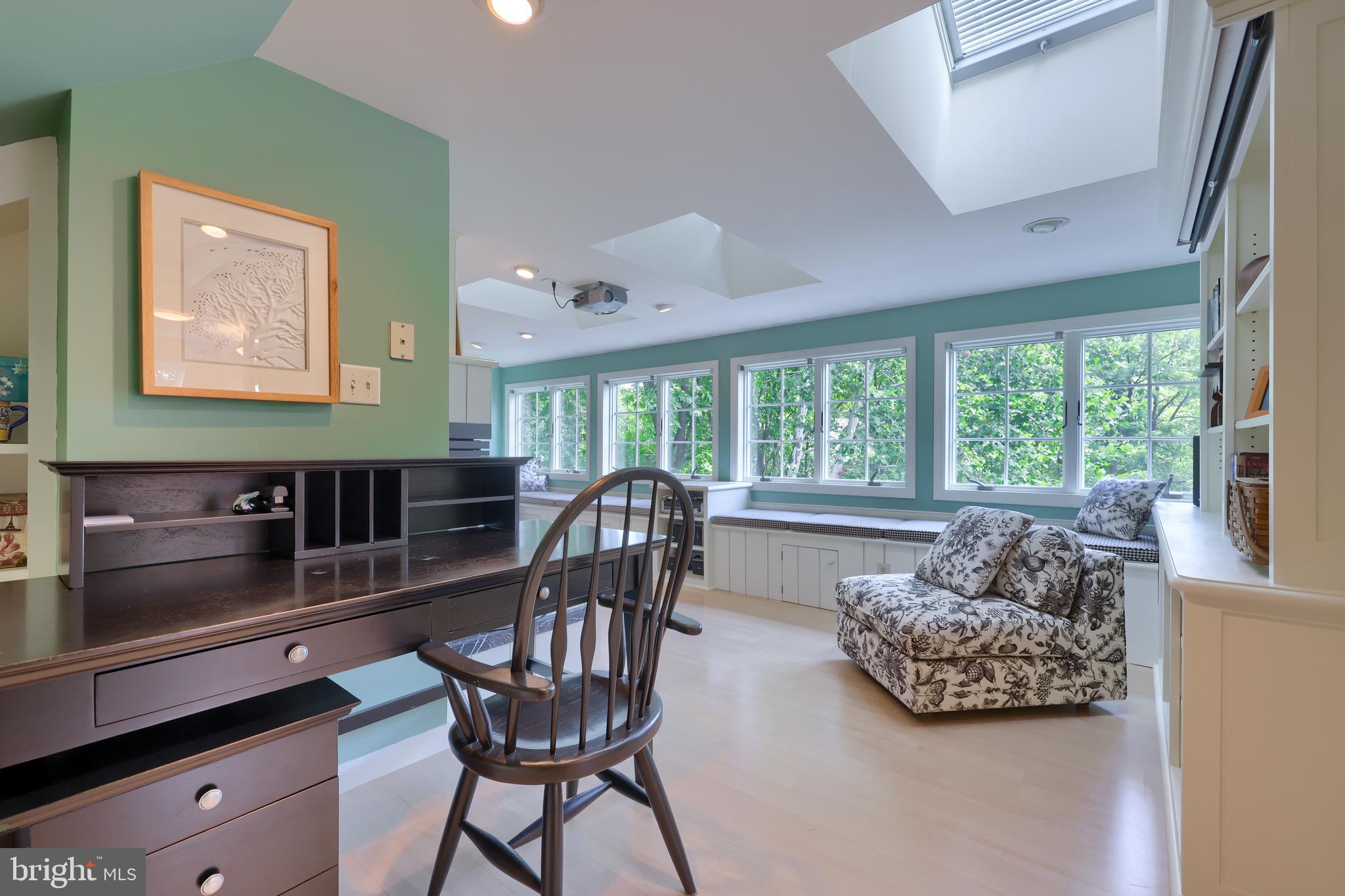 2410 Butter Road Lancaster, PA 17601 - Photo 31 of 58 3rd level - Bedrom 3