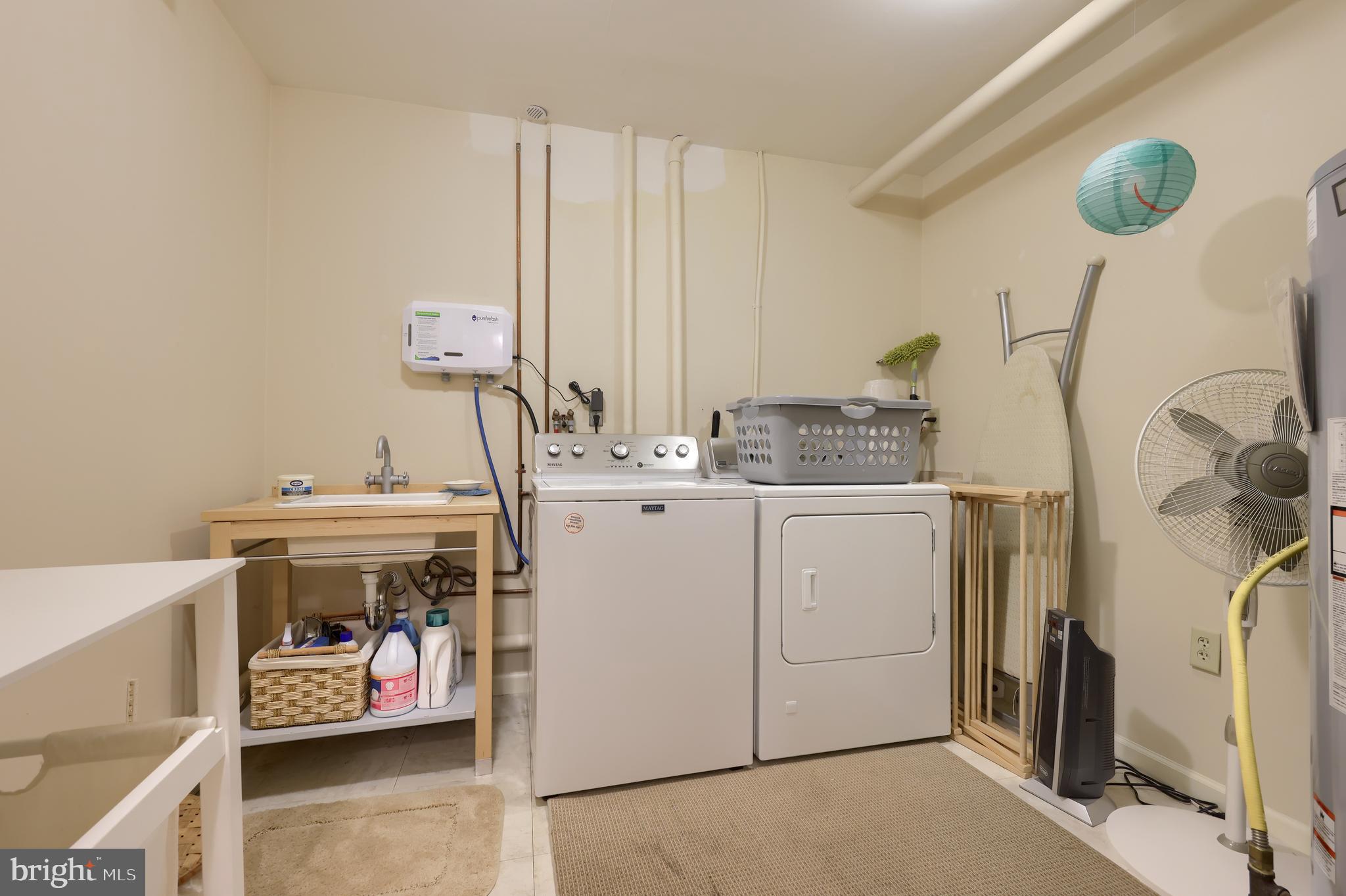 2410 Butter Road Lancaster, PA 17601 - Photo 47 of 58 Lower level - Spacious laundry room