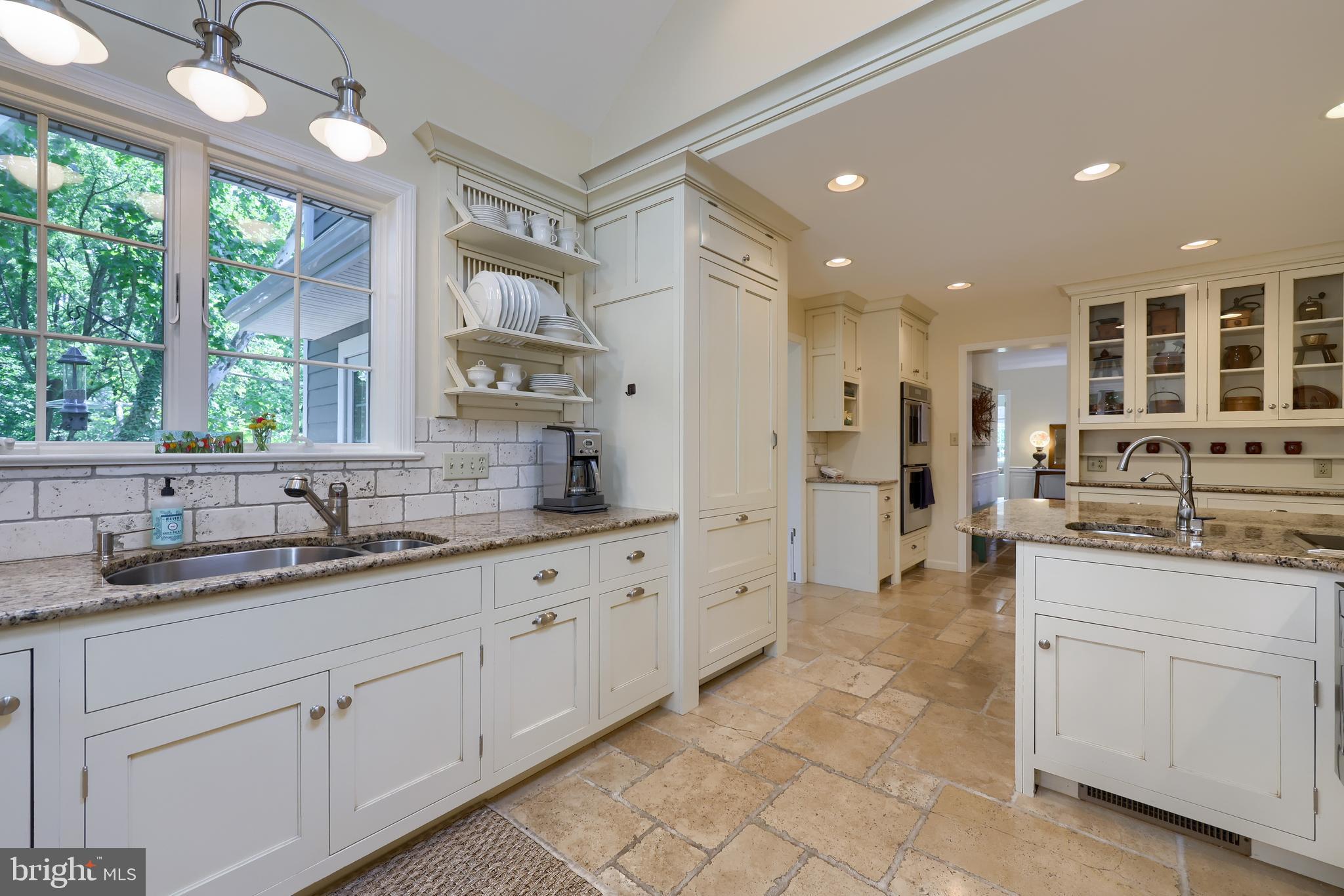 2410 Butter Road Lancaster, PA 17601 - Photo 7 of 58 Kitchen