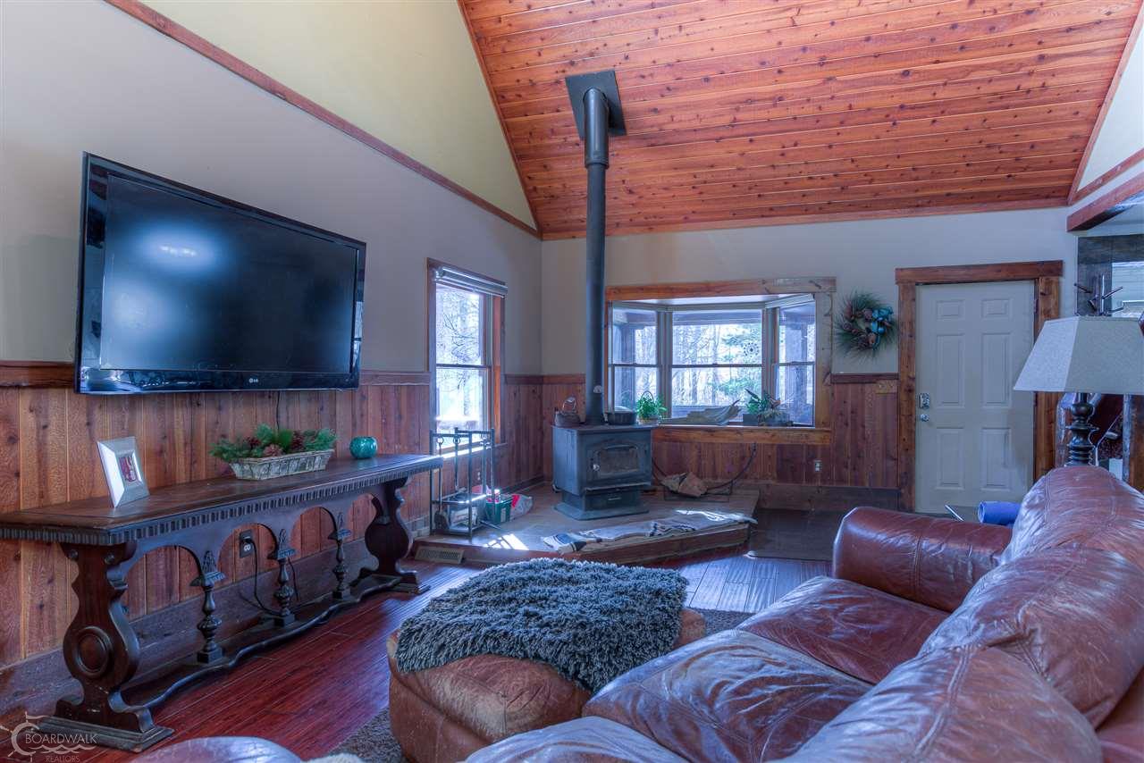 9101 Field Road Algonac, MI 48001 - Photo 27 of 47 50006059-26.JPG