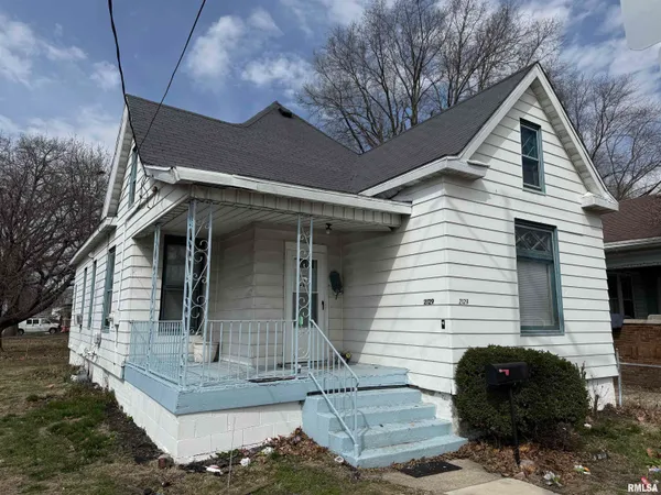 $96,000 | 2129 North Wisconsin Avenue, Peoria, IL 61603