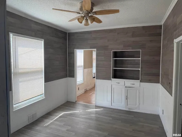 $96,000 | 2129 North Wisconsin Avenue, Peoria, IL 61603