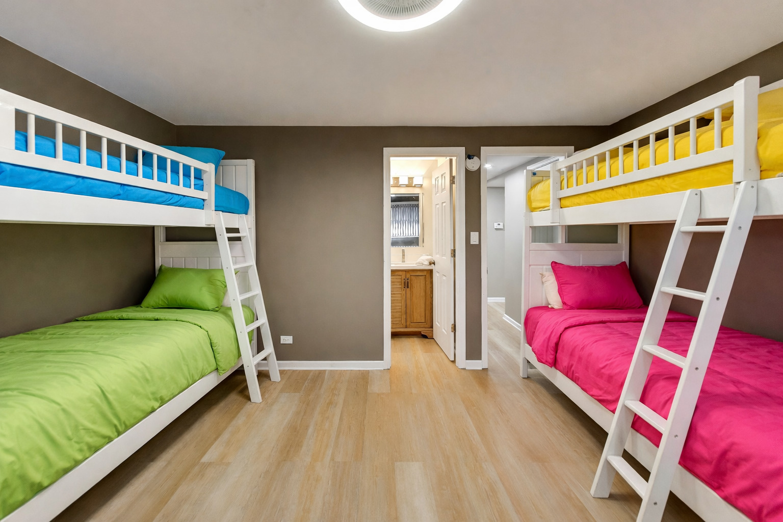 22 North Pistakee Lake Road, Unit 3E Fox Lake, IL 60020 - Photo 14 of 27