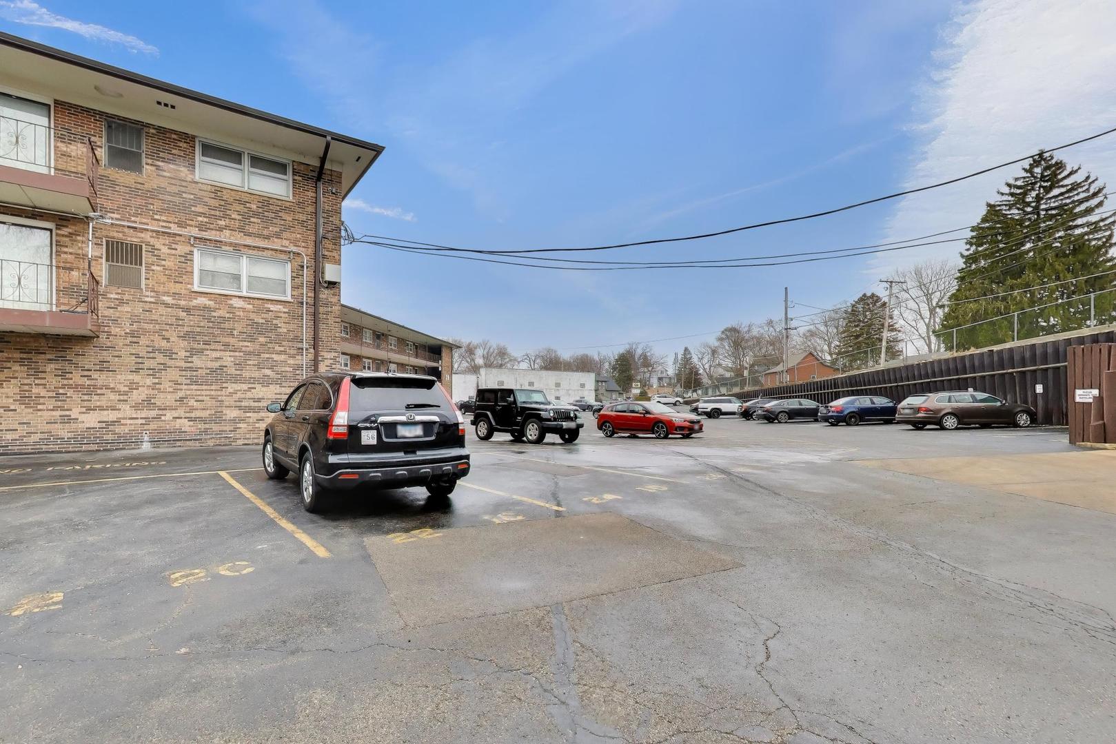 22 North Pistakee Lake Road, Unit 3E Fox Lake, IL 60020 - Photo 19 of 27