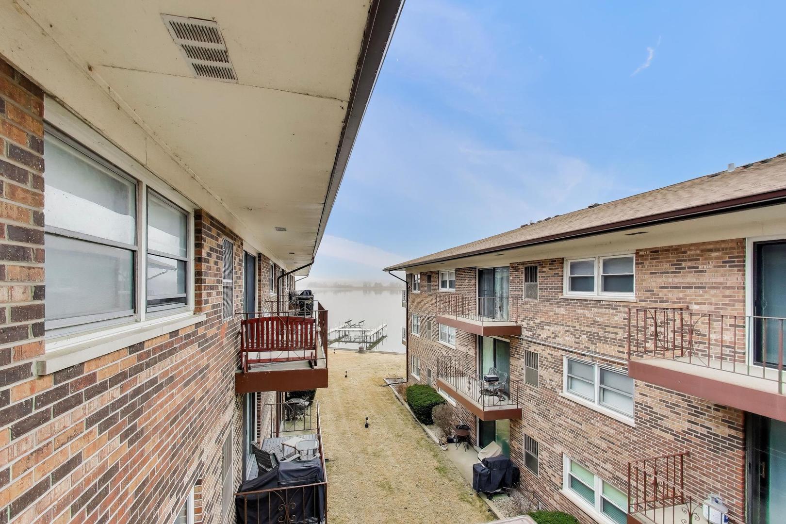 22 North Pistakee Lake Road, Unit 3E Fox Lake, IL 60020 - Photo 21 of 27