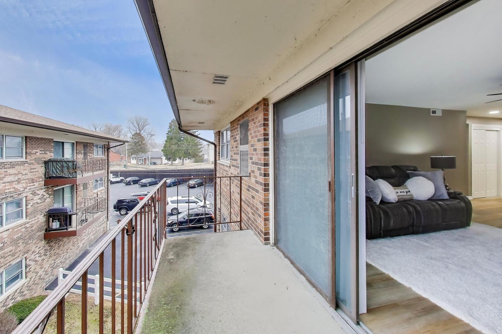 22 North Pistakee Lake Road, Unit 3E Fox Lake, IL 60020 - Photo 23 of 27