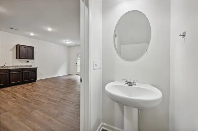 $1,950 | 3294 Tarian Way, Decatur, GA 30034