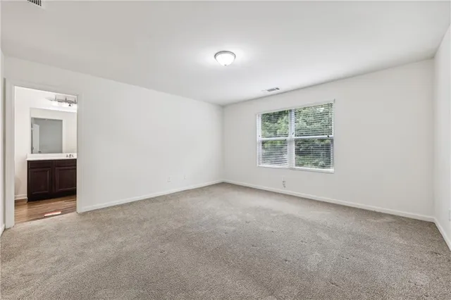 $1,950 | 3294 Tarian Way, Decatur, GA 30034