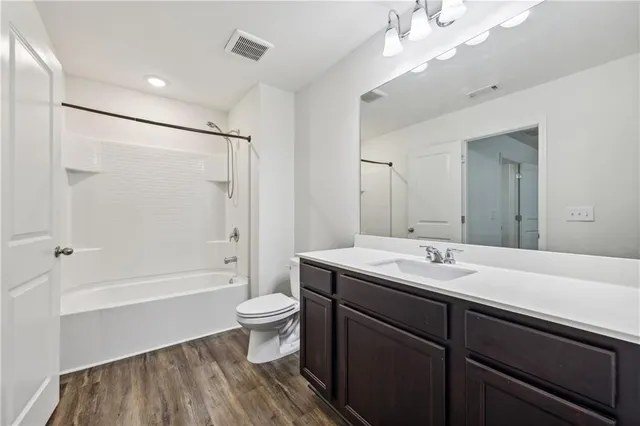 $1,950 | 3294 Tarian Way, Decatur, GA 30034