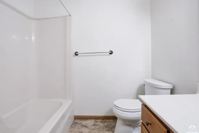 $272,900 | 7225 Southwest Marian Road, Topeka, KS 66614