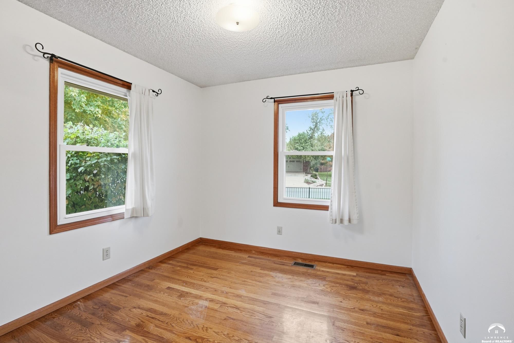 7225 Southwest Marian Road Topeka, KS 66614 - Photo 23 of 49