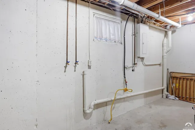 $272,900 | 7225 Southwest Marian Road, Topeka, KS 66614