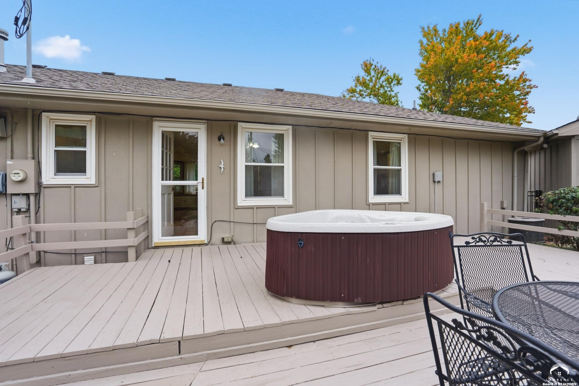 7225 Southwest Marian Road Topeka, KS 66614 - Photo 37 of 49