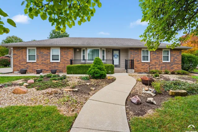 $272,900 | 7225 Southwest Marian Road, Topeka, KS 66614