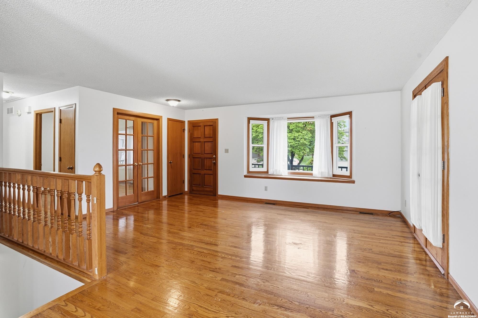 7225 Southwest Marian Road Topeka, KS 66614 - Photo 10 of 49