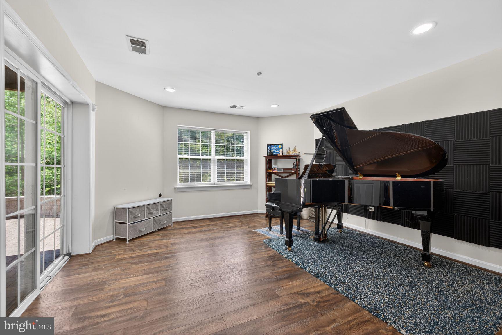 23139 Persimmon Ridge Road Clarksburg, MD 20871 - Photo 15 of 20