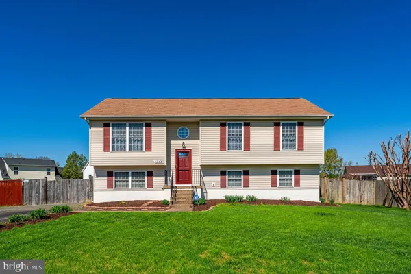 $450,000 | 12166 Amanda Court, Remington, VA 22734